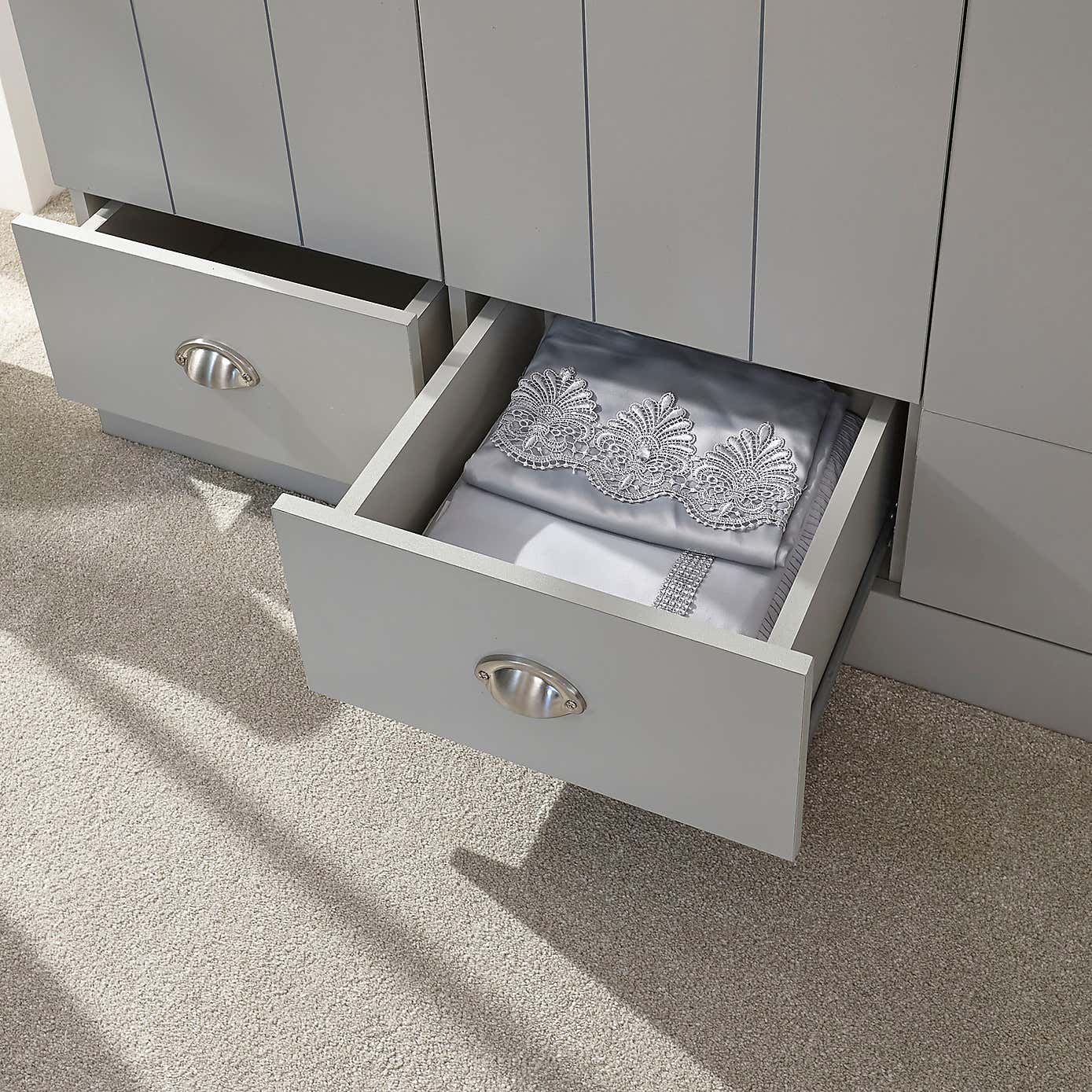 Kendal Triple Wardrobe, Grey