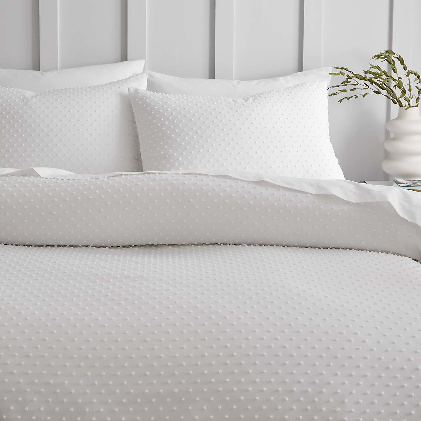 Valley Clipped Jacquard Duvet Cover & Pillowcase Set