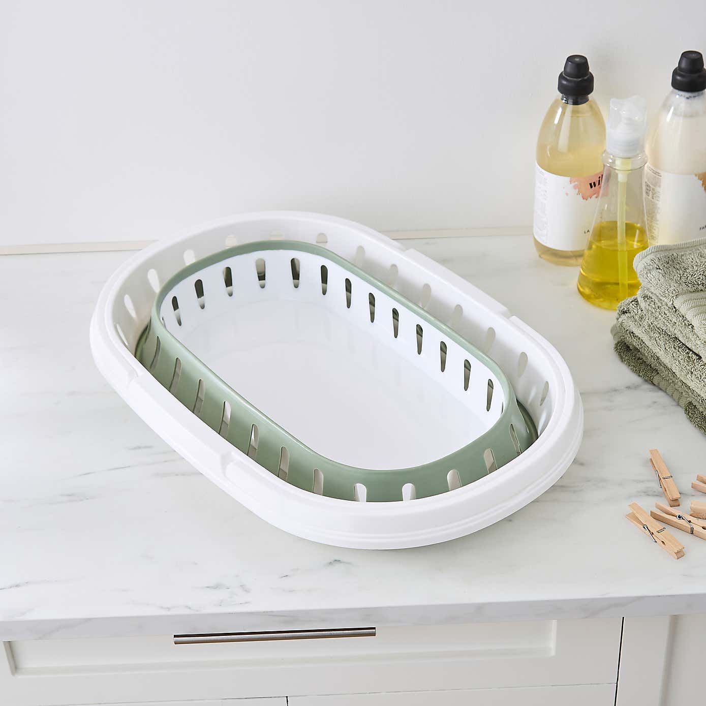 Collapsible Laundry Basket with Handles