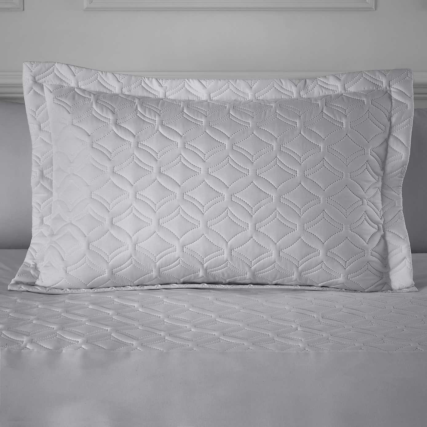Skyler Duvet Cover and Pillowcase Set