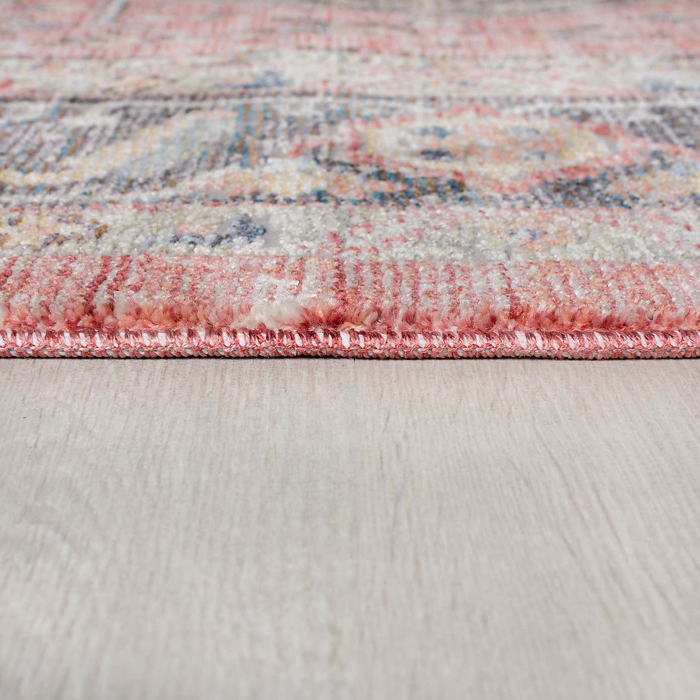 Dahria Traditional Rug