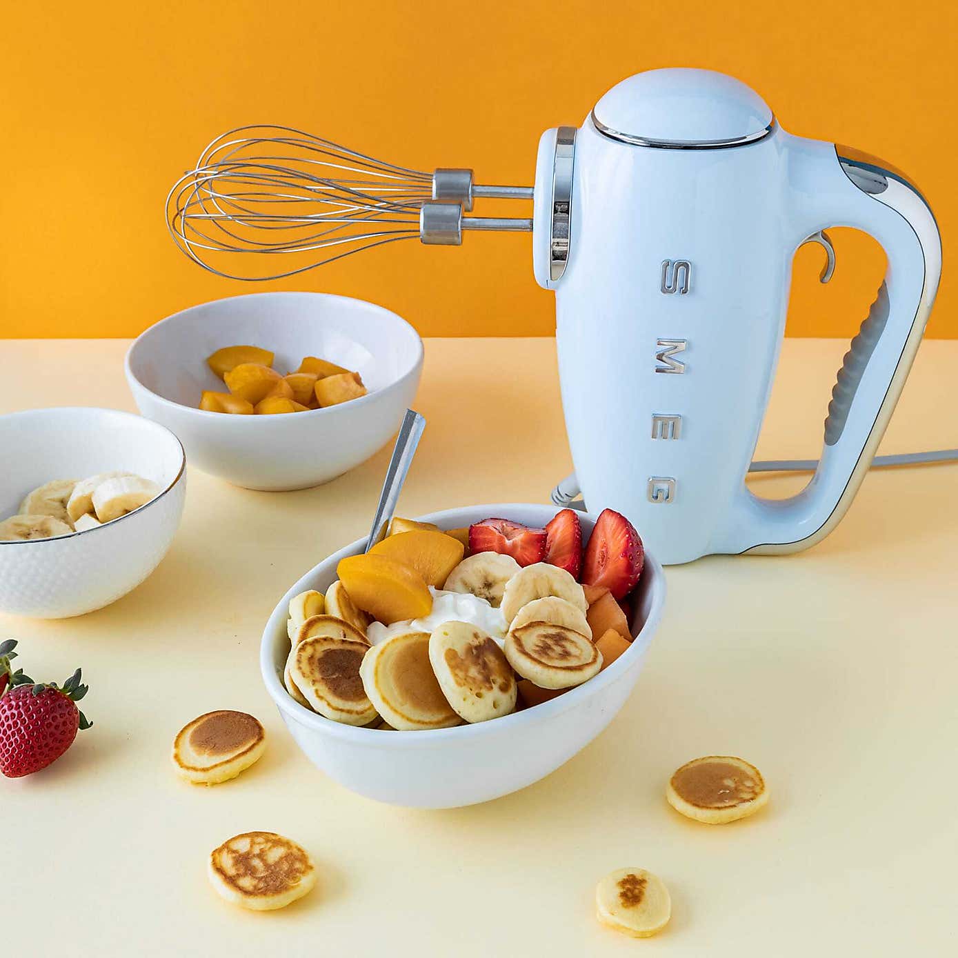 SMEG 50's Style Hand Mixer