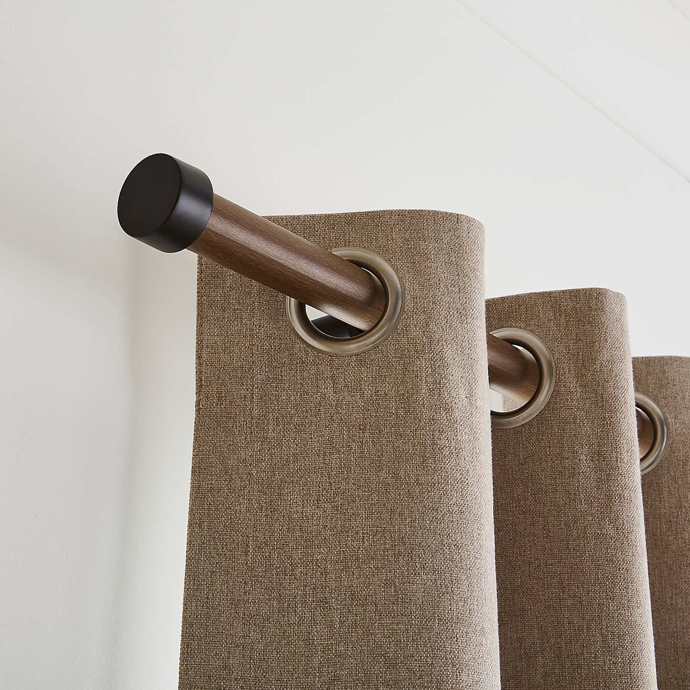 Trinity Wrapped Fixed Metal Eyelet Curtain Pole