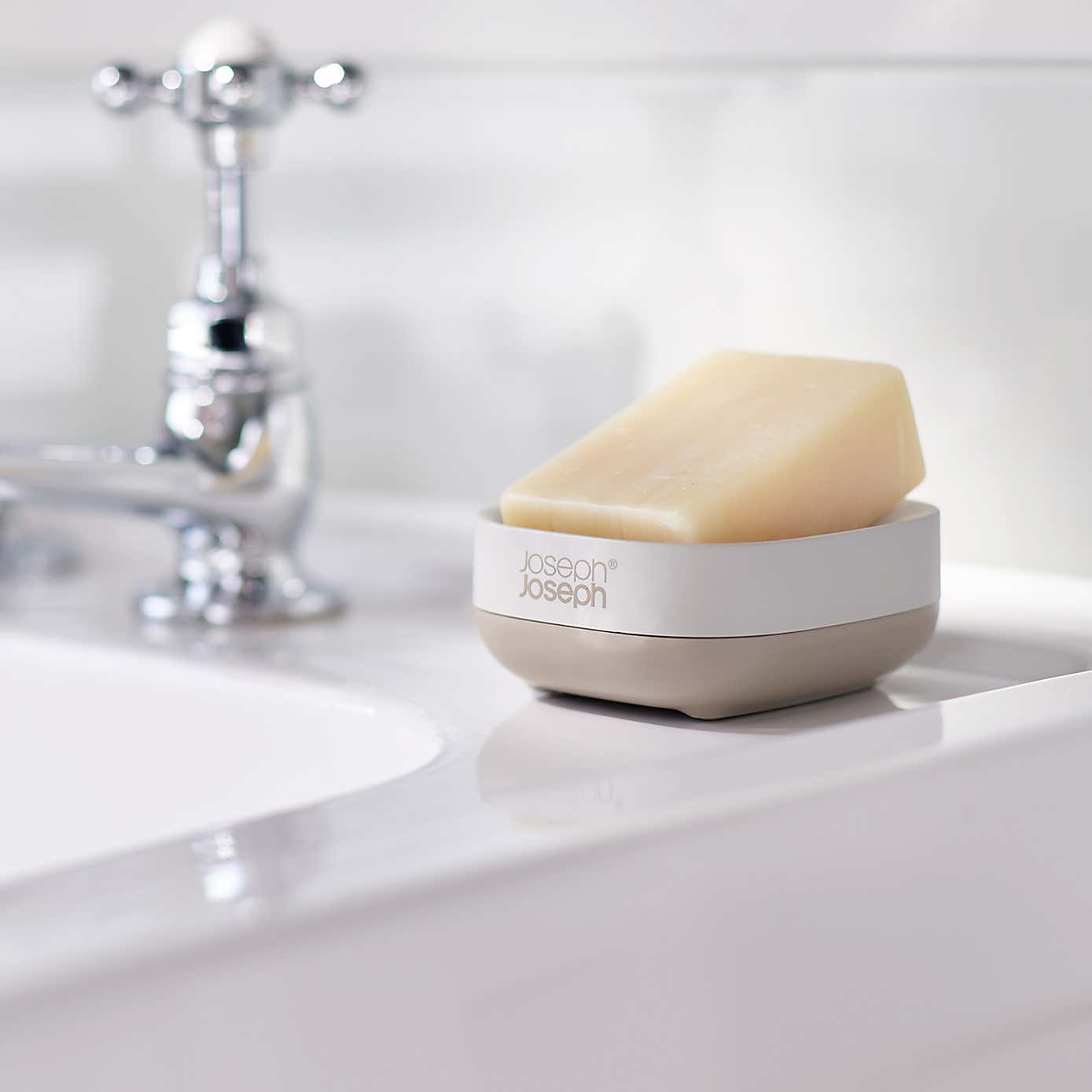 Joseph Joseph Grey Compact Soap Dish