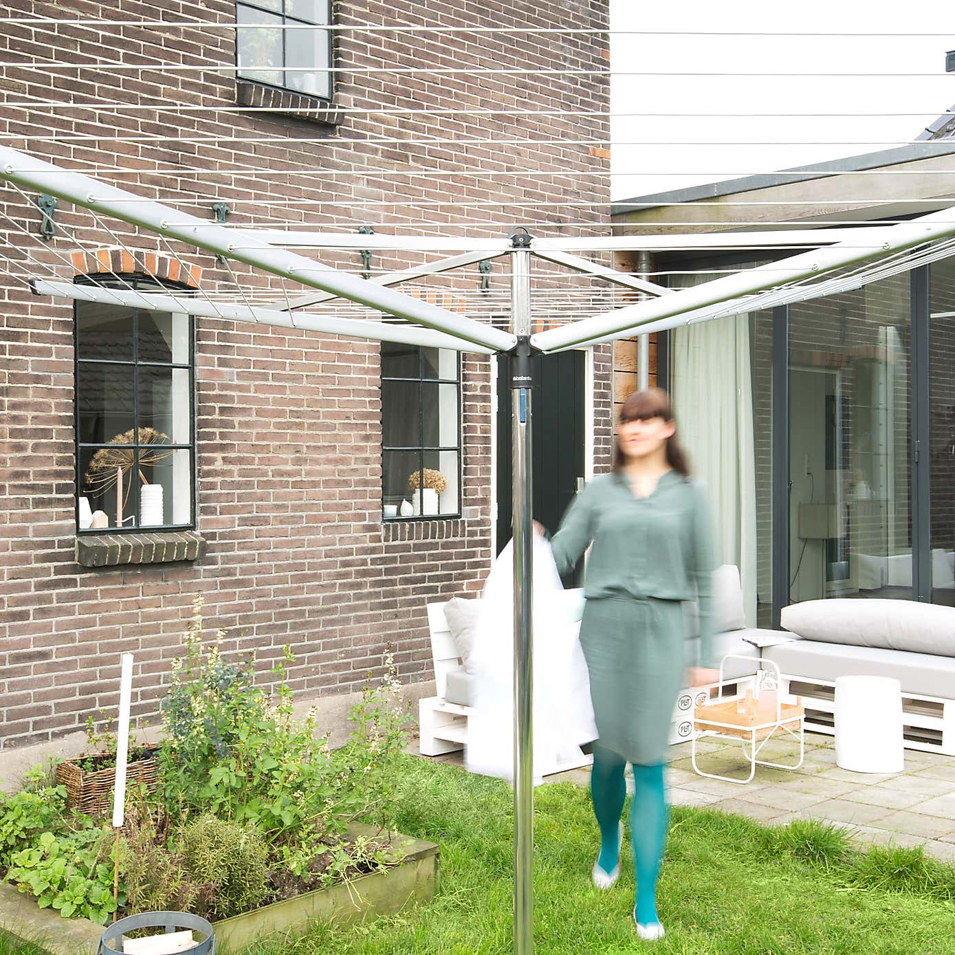 Brabantia 40 Metre 4 Arm Compact Rotary Washing Line with Free Cover