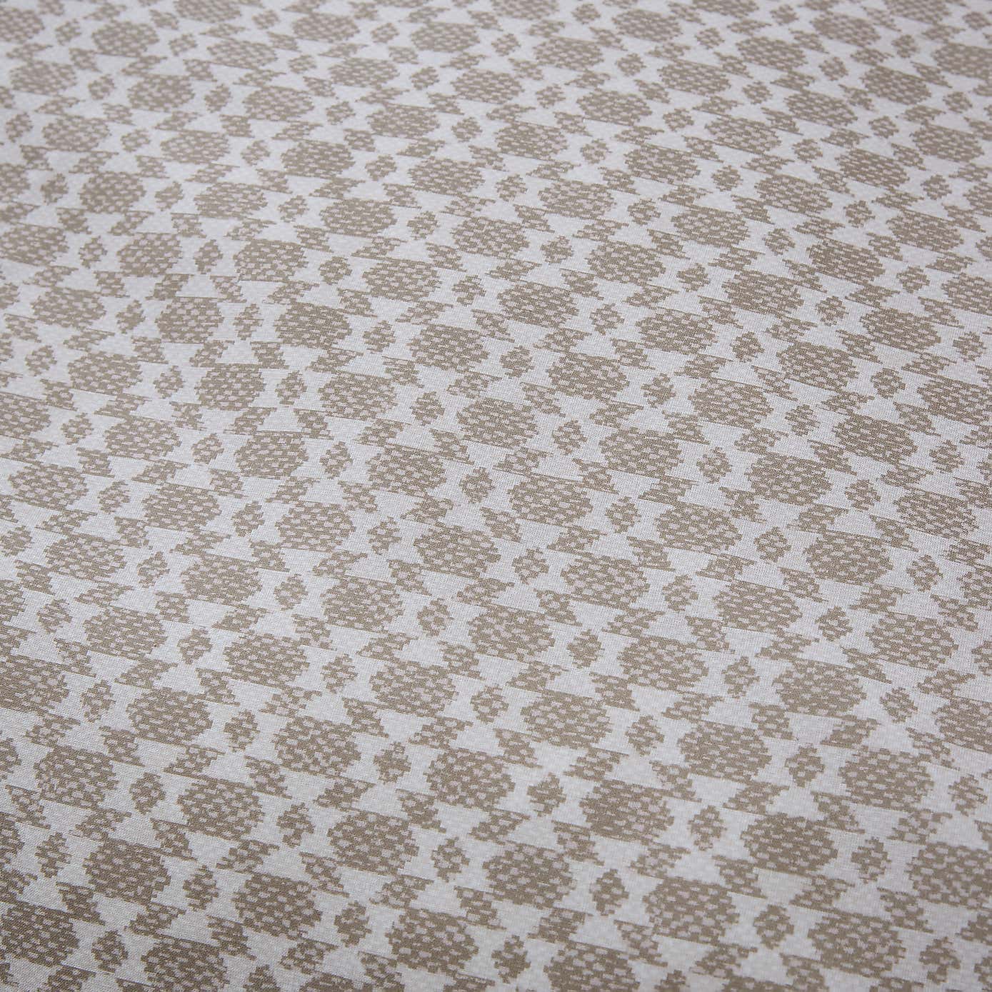 Jabari Aztec 144 Thread Count Reversible Duvet Cover & Pillowcase Set