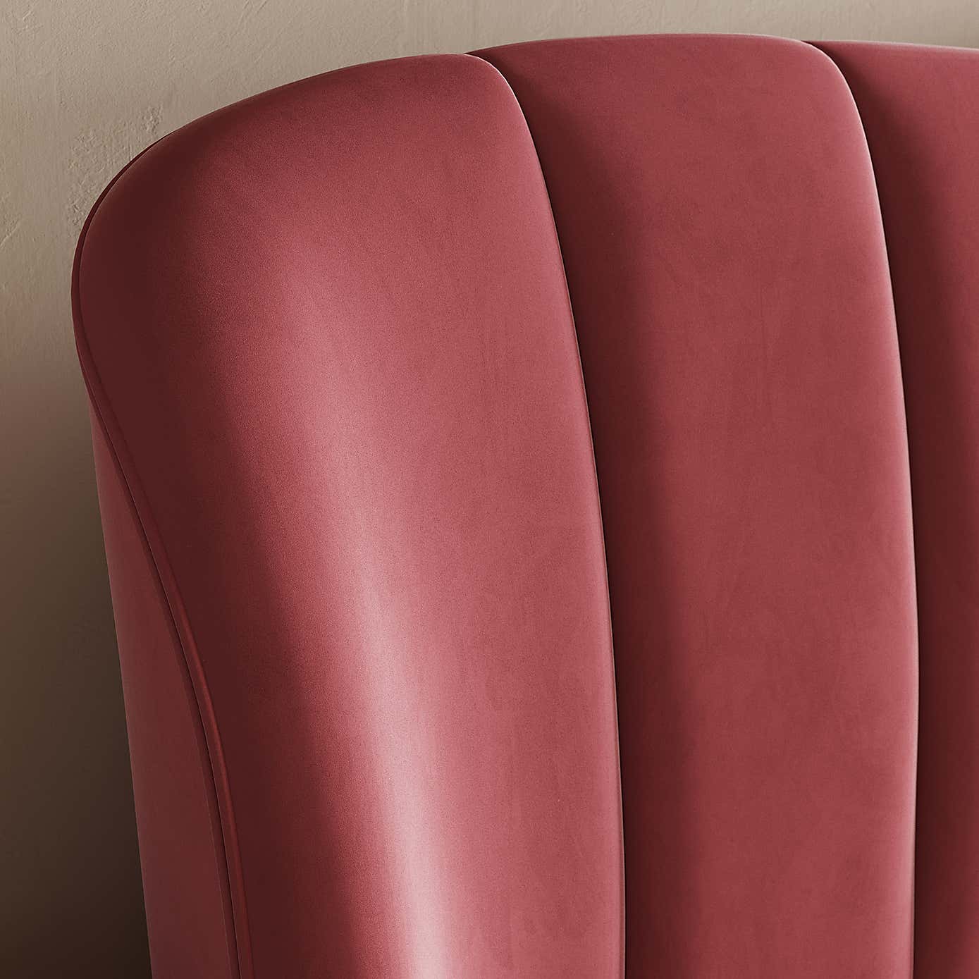 Curve Pleated Velvet Bed