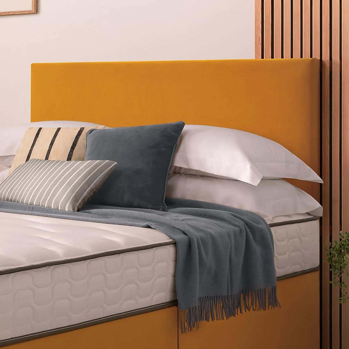 Silentnight 2 Drawer Divan Bed With Velvet Paris Headboard