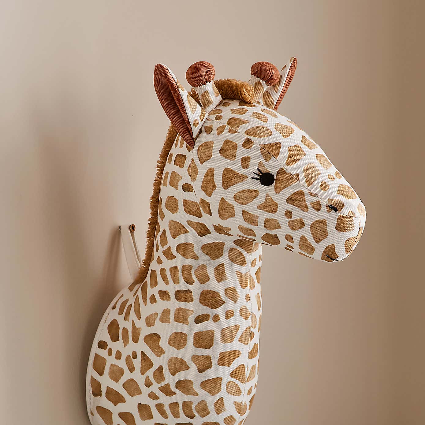 Giraffe Wall Head