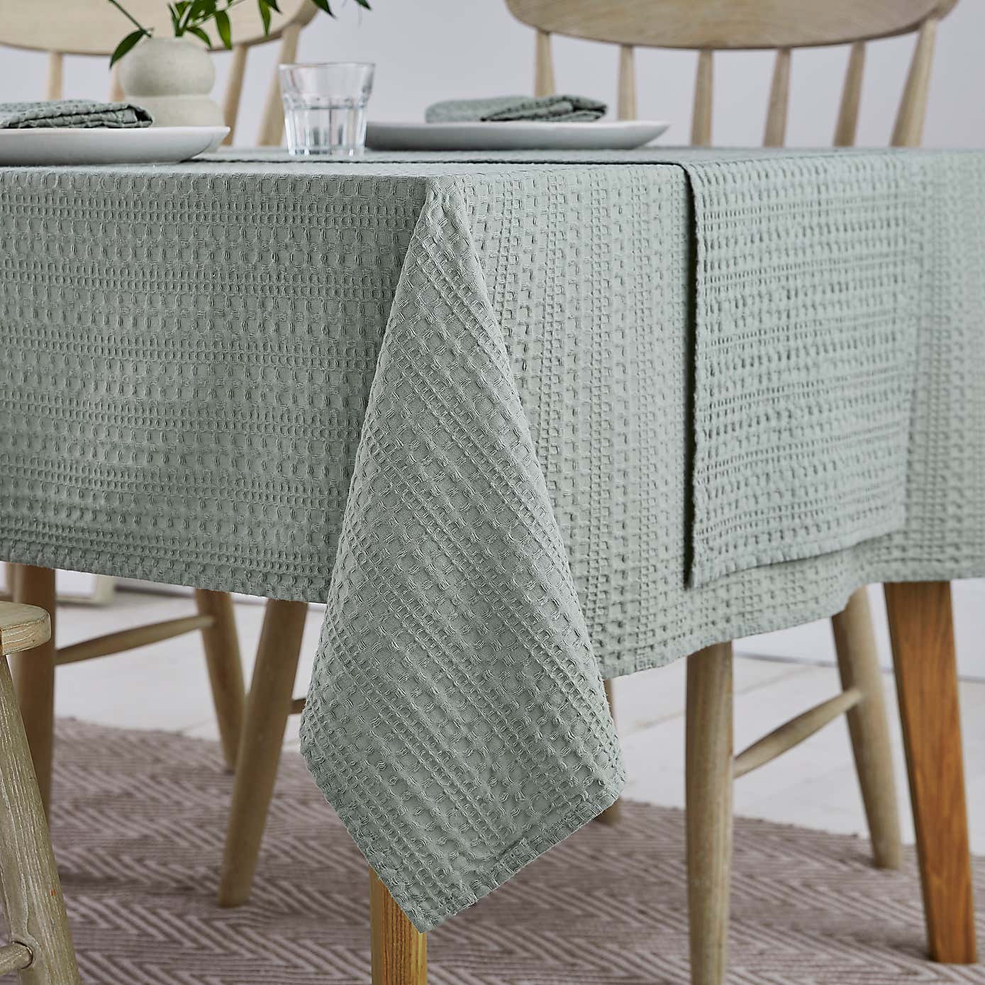 Amberley Waffle Tablecloth