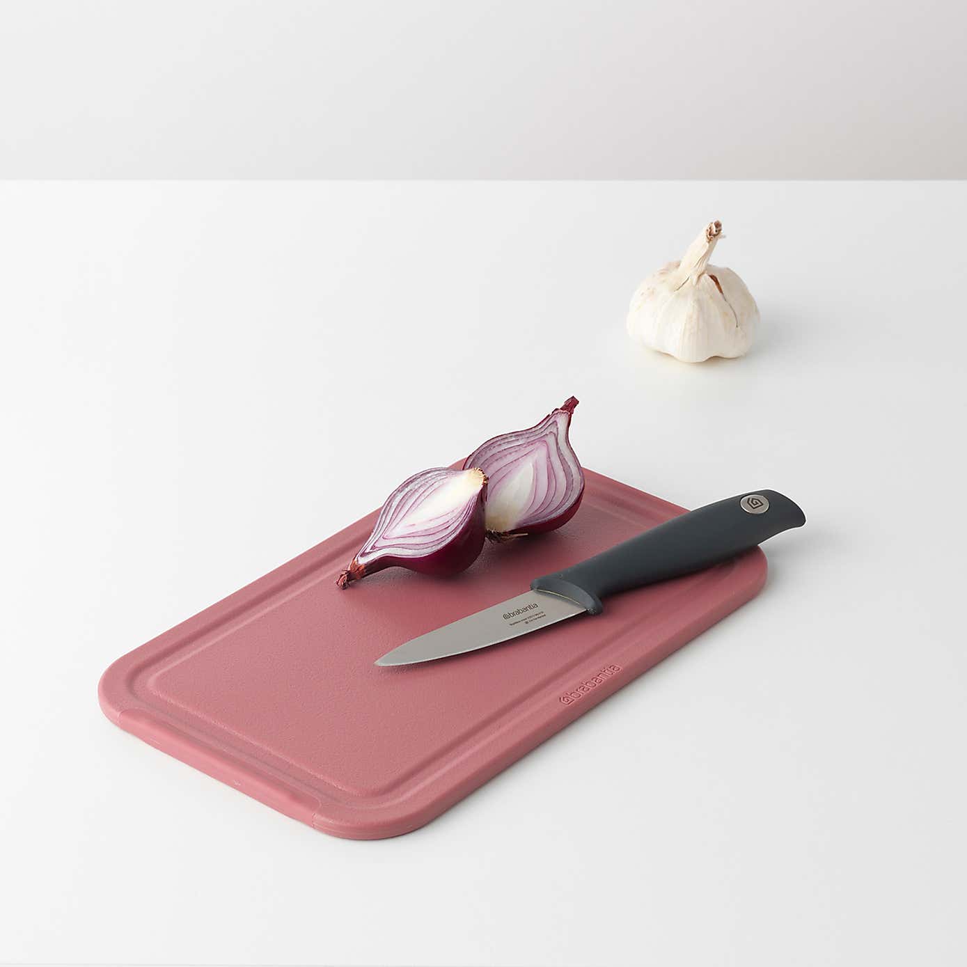Brabantia Tasty+ Small Grape Red Chopping Board