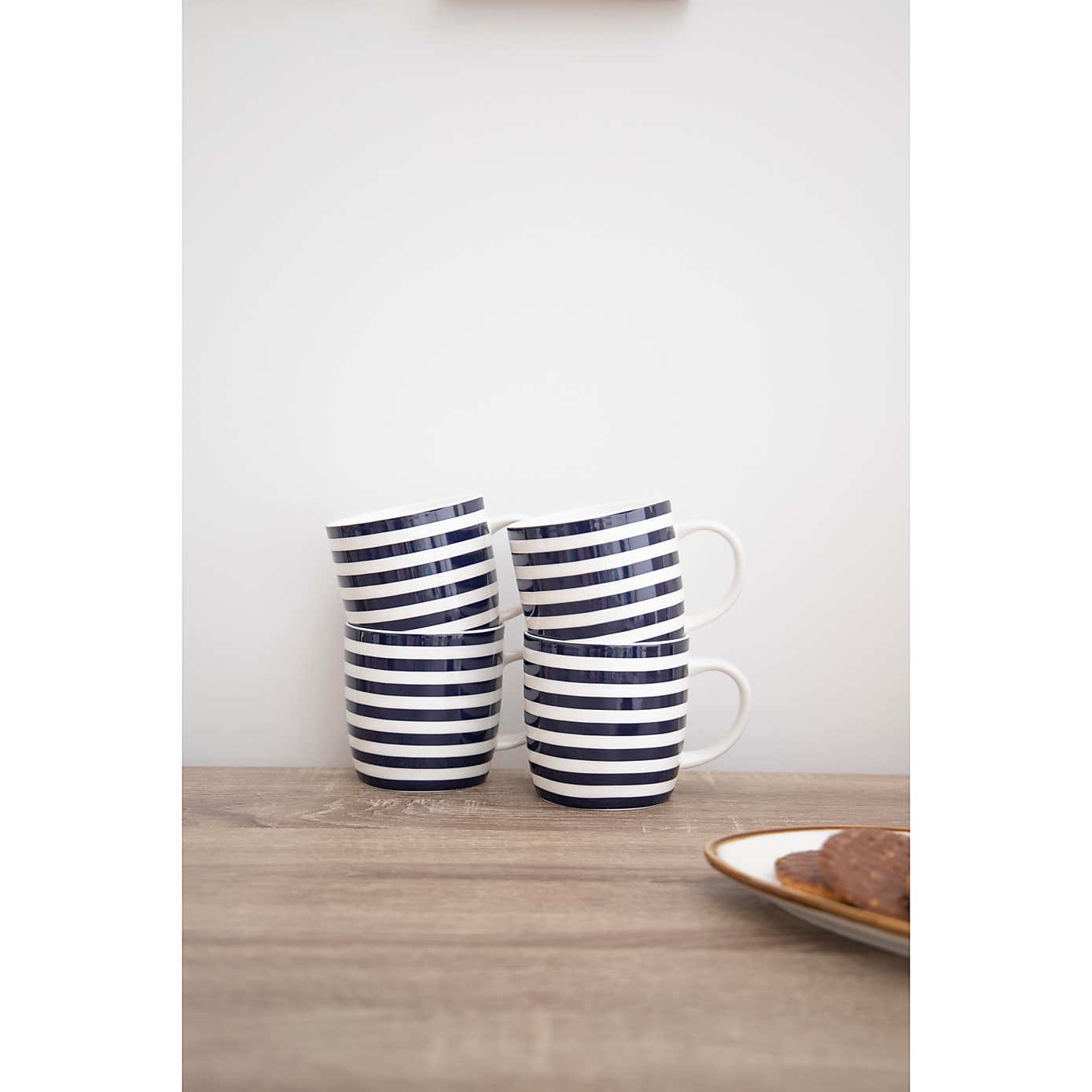Kitchencraft Set of 4 Blue and White Stripe Mugs