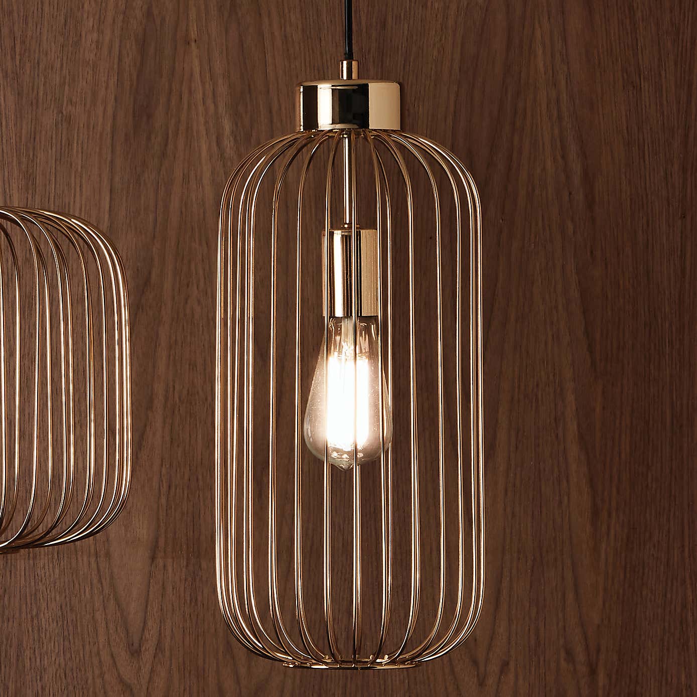 Dania Slim French Gold Metal Wire Pendant