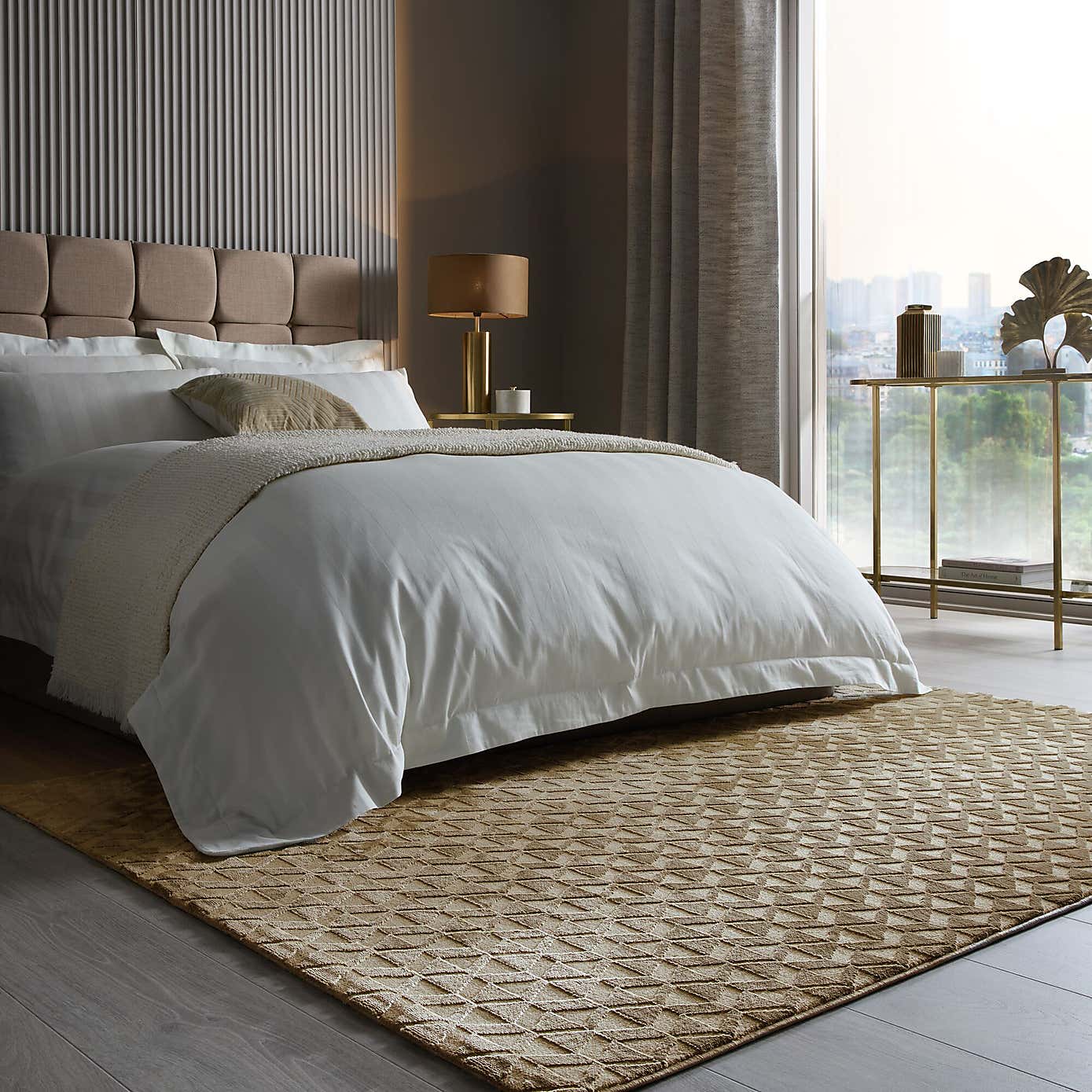 Sheen Geometric Luxe Rug