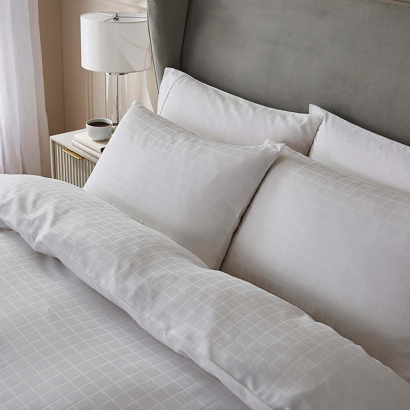 Hotel 200 Thread Count Check Duvet Cover & Pillowcase Set