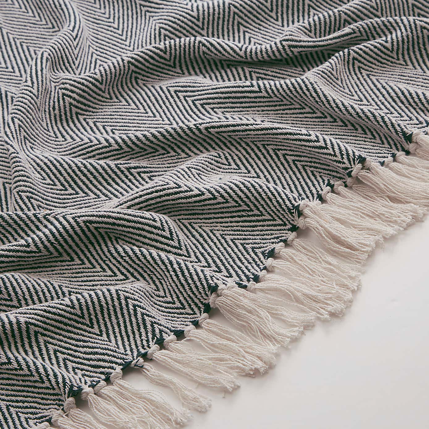 Jenson Herringbone 130cm x 180cm Throw