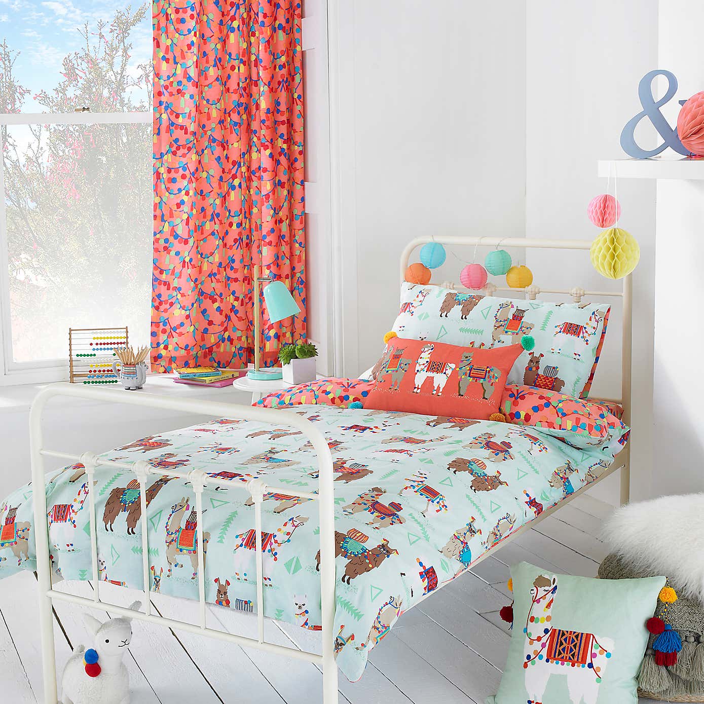 little furn. Llamarama Duvet Cover & Pillowcase Set