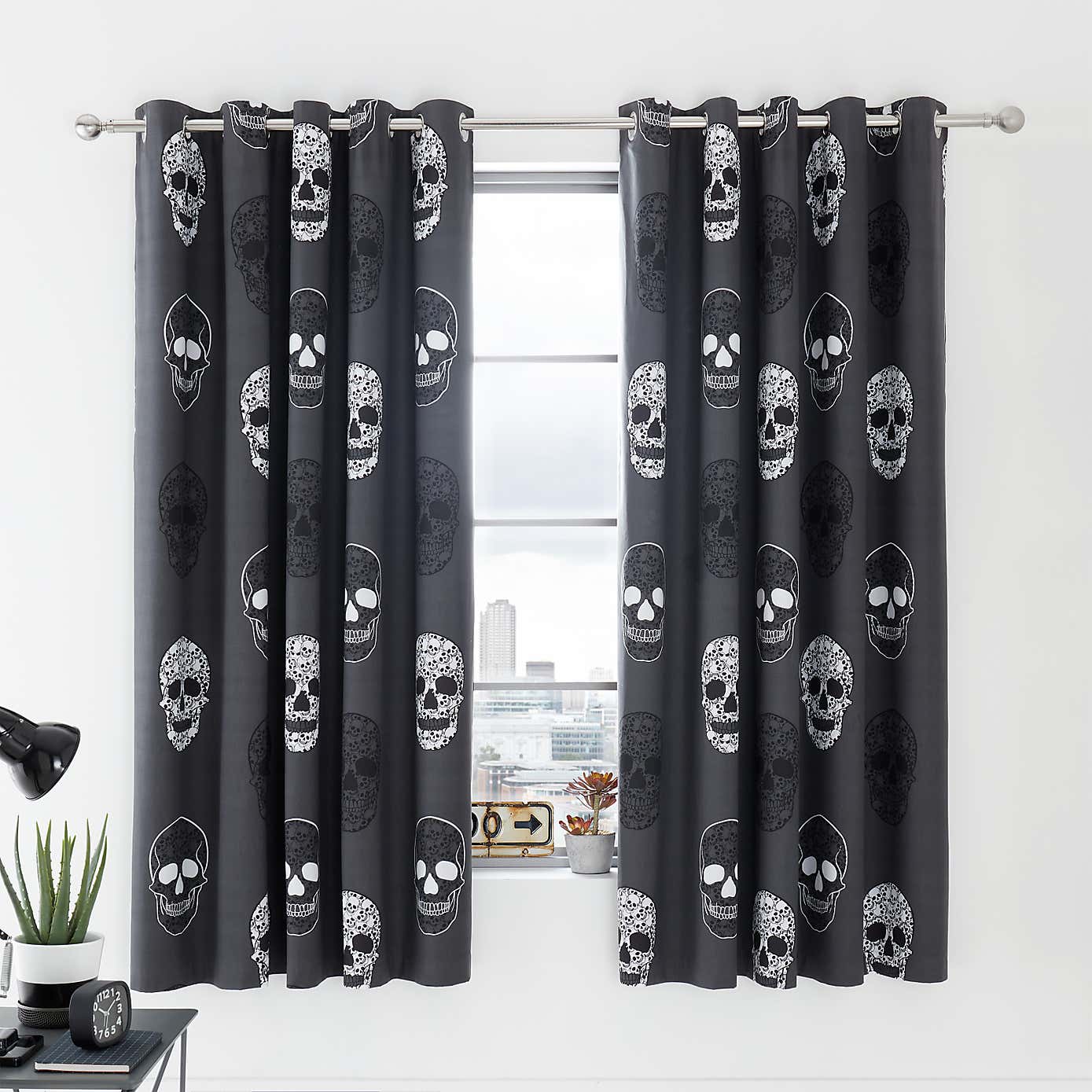 Catherine Lansfield Reversible Skulls Eyelet Curtains