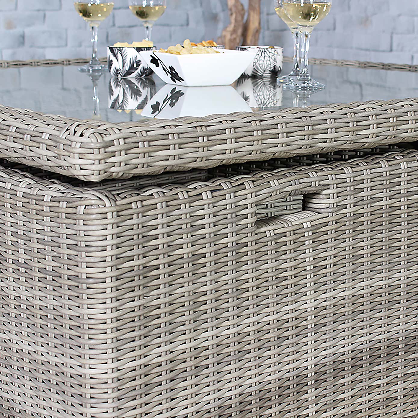 Wentwoth 8 Seater Cube Set