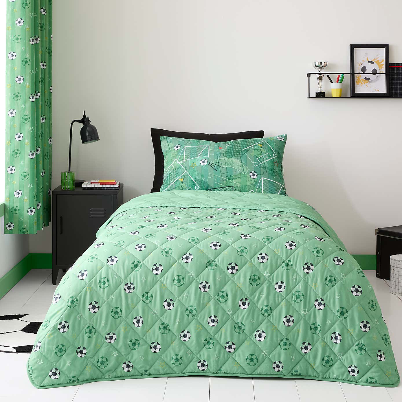 Helston Football Pitch Bedspread