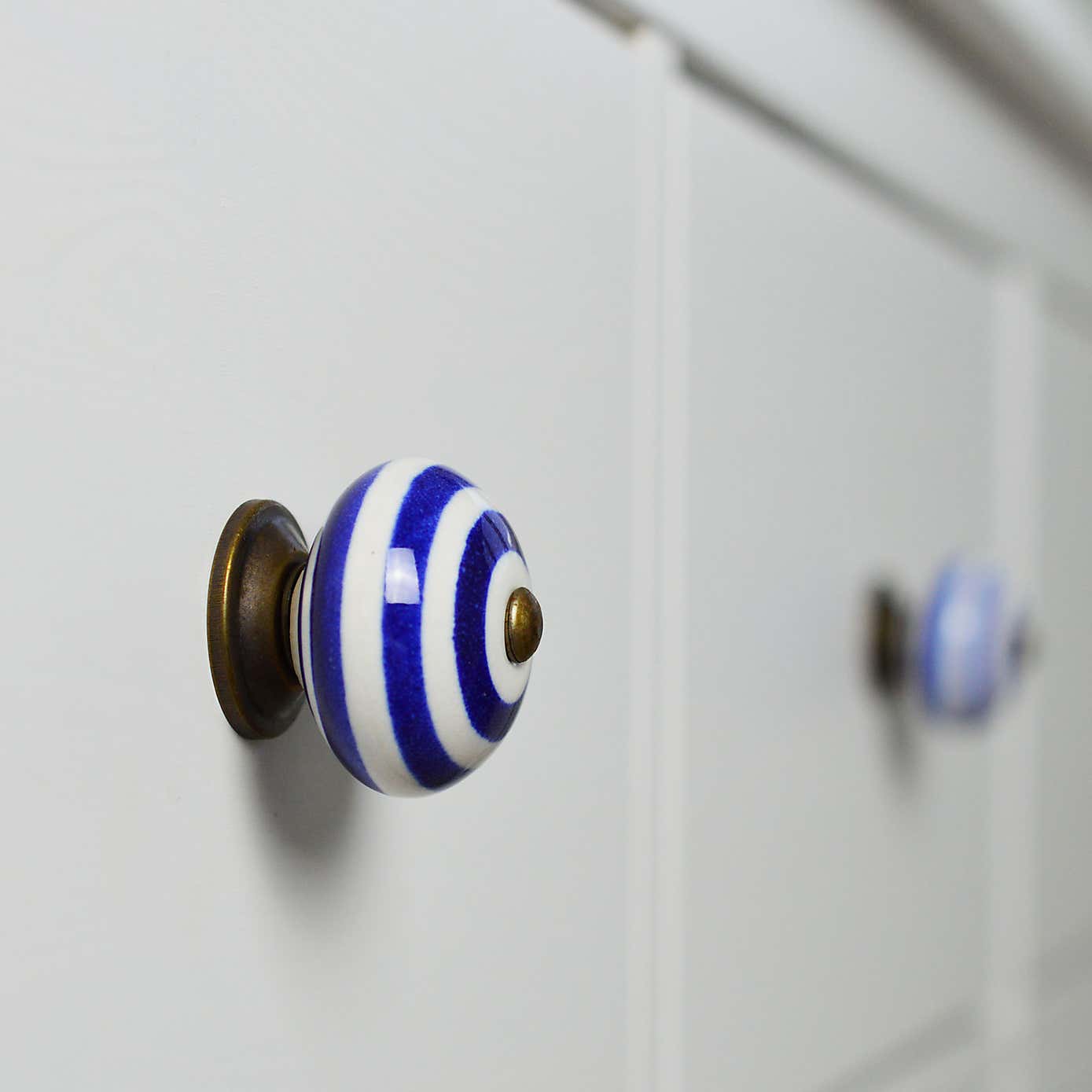 Pack of 6 Nicola Spring Striped Round Drawer Knobs