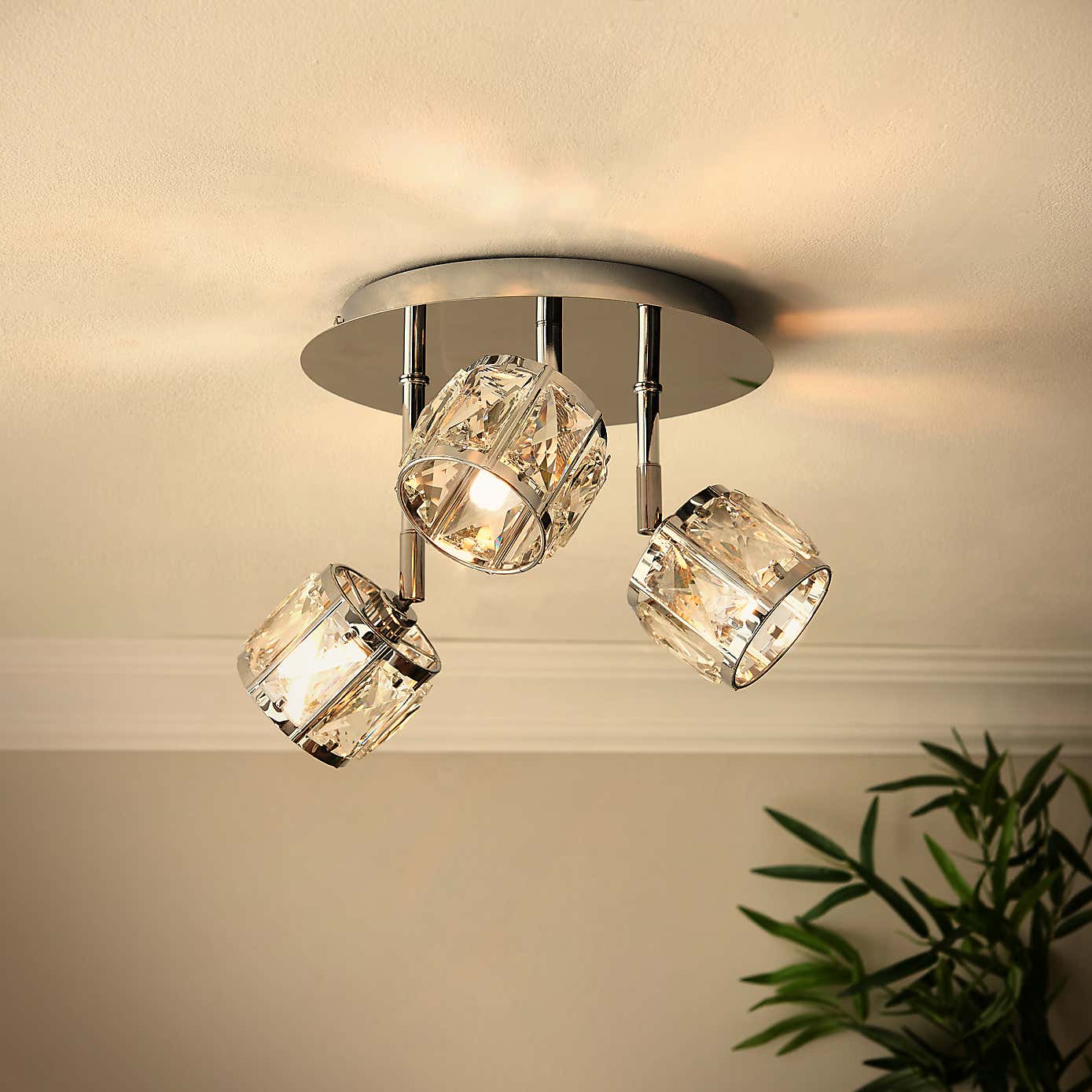 Kleio Modern 3 Light Adjustable Spotlight