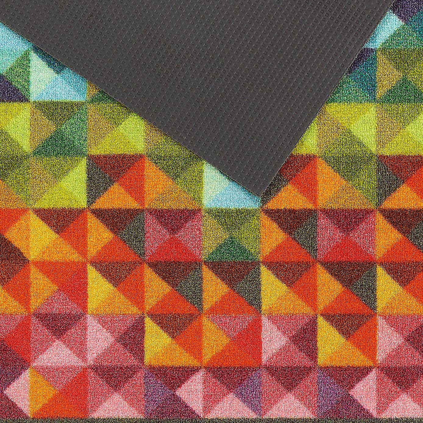 Marvel Triangles Washable Runner