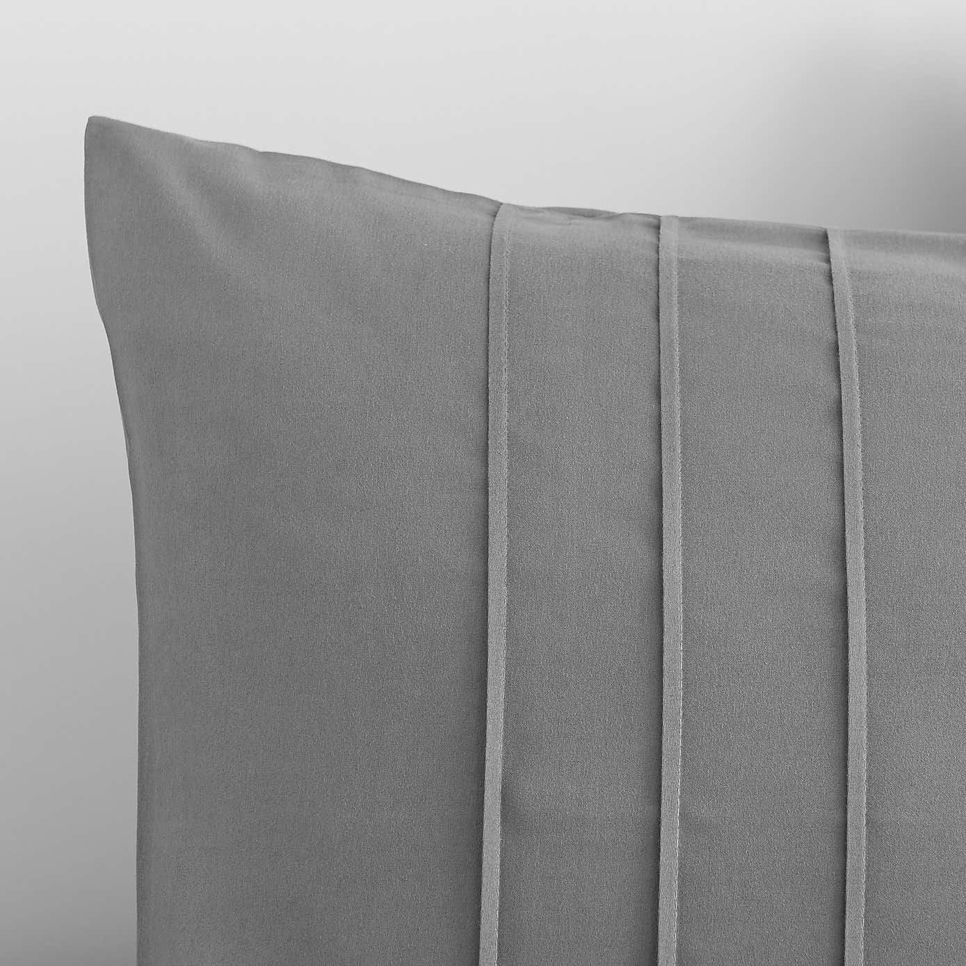 Jessa Pintuck Duvet Cover & Pillowcase Set