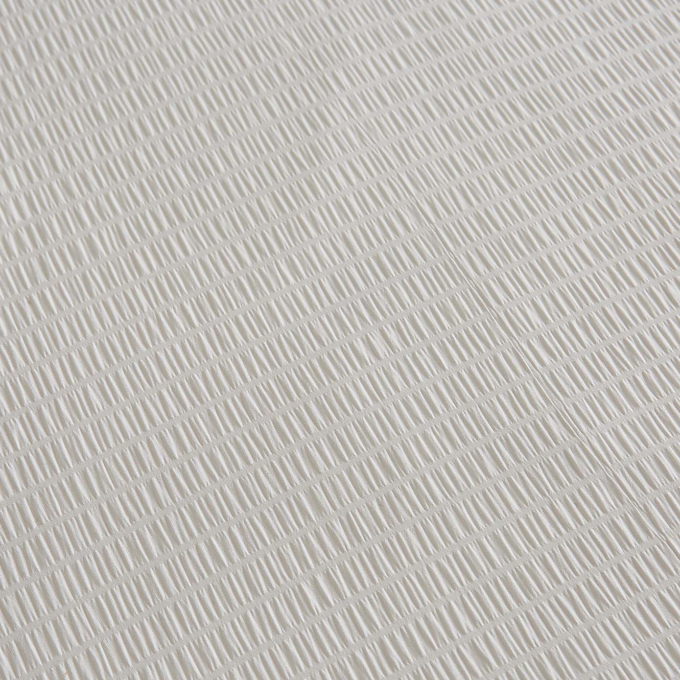 Larken Seersucker Duvet Cover and Pillowcase Set