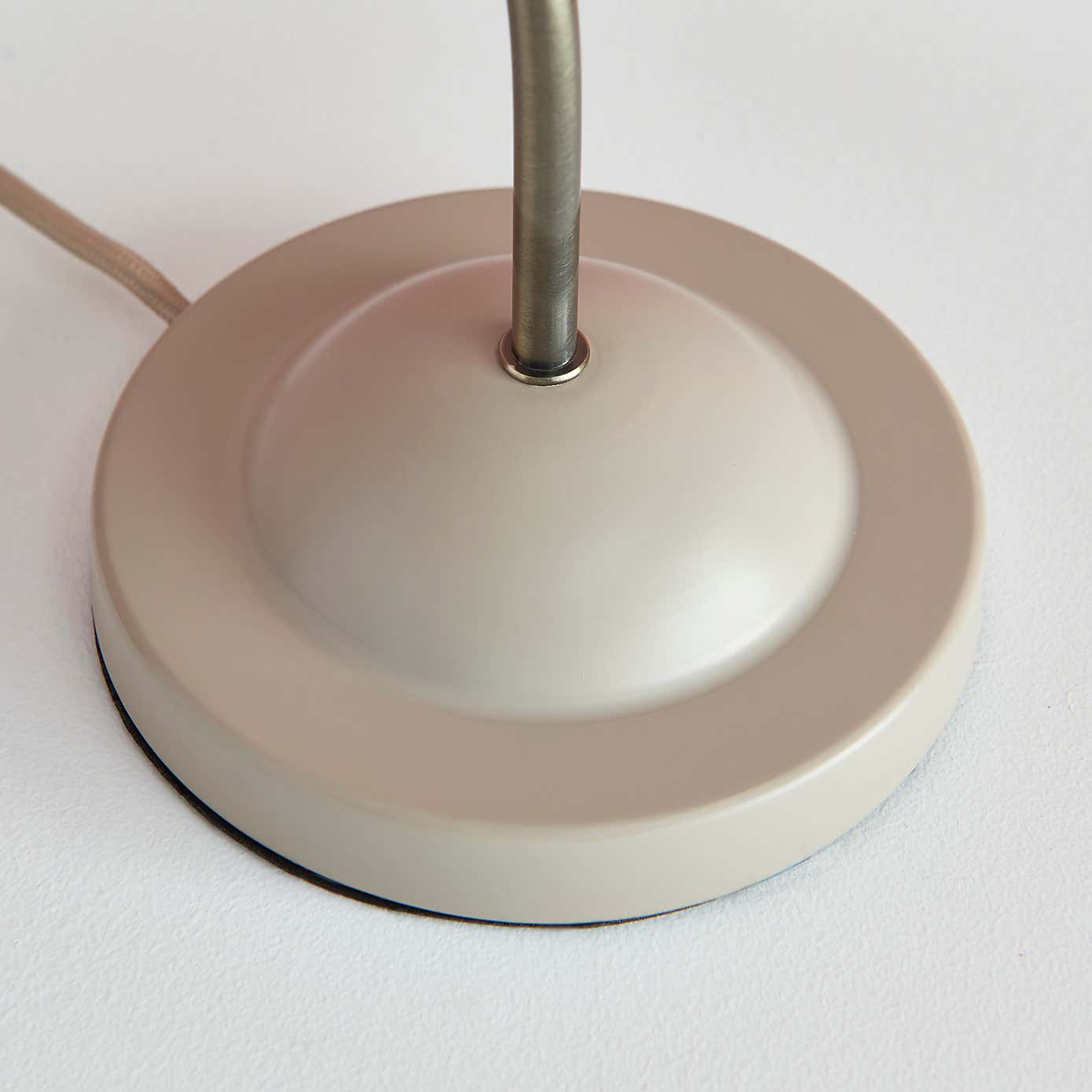 Maya Scallop Table Lamp