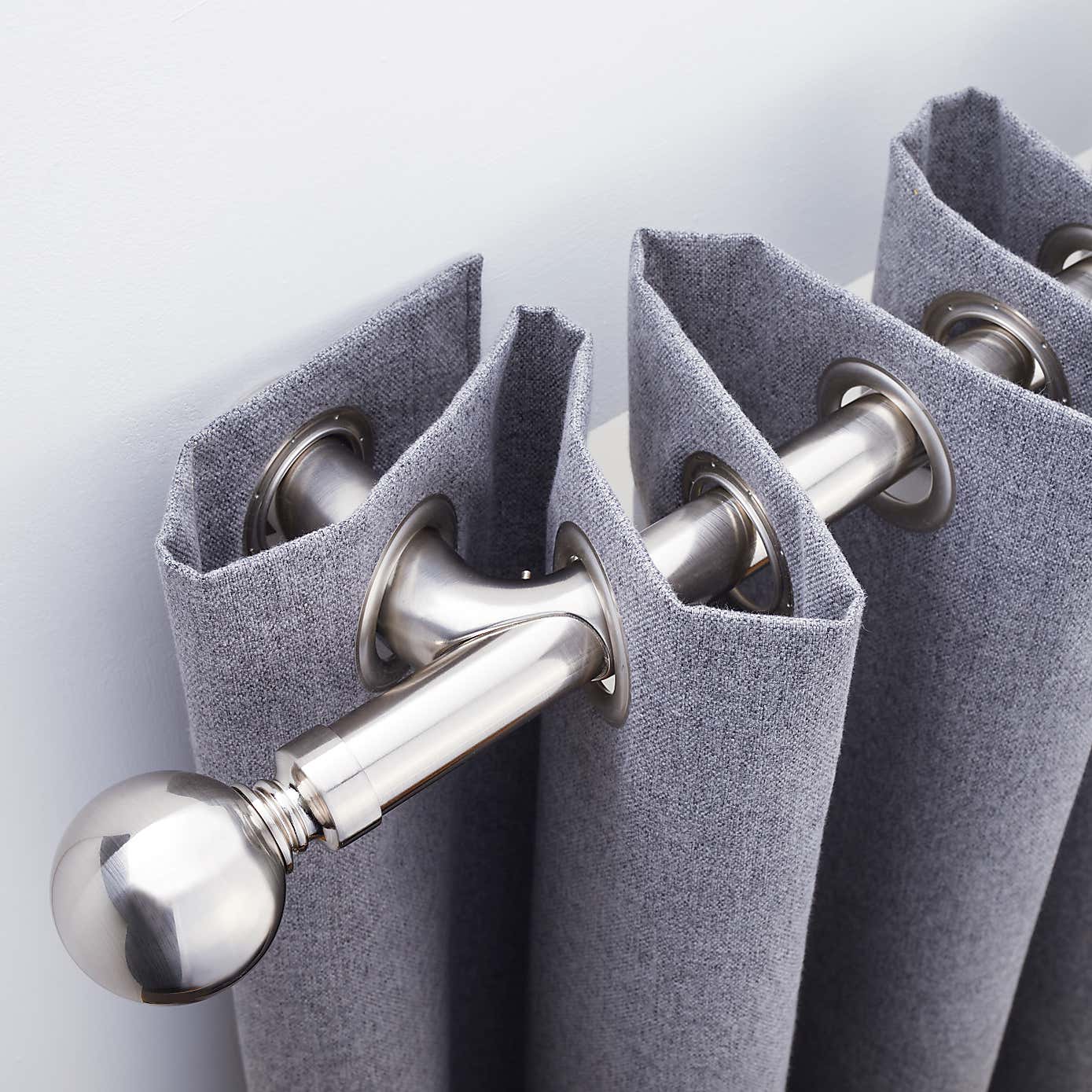 Room Darkening Pole Bracket