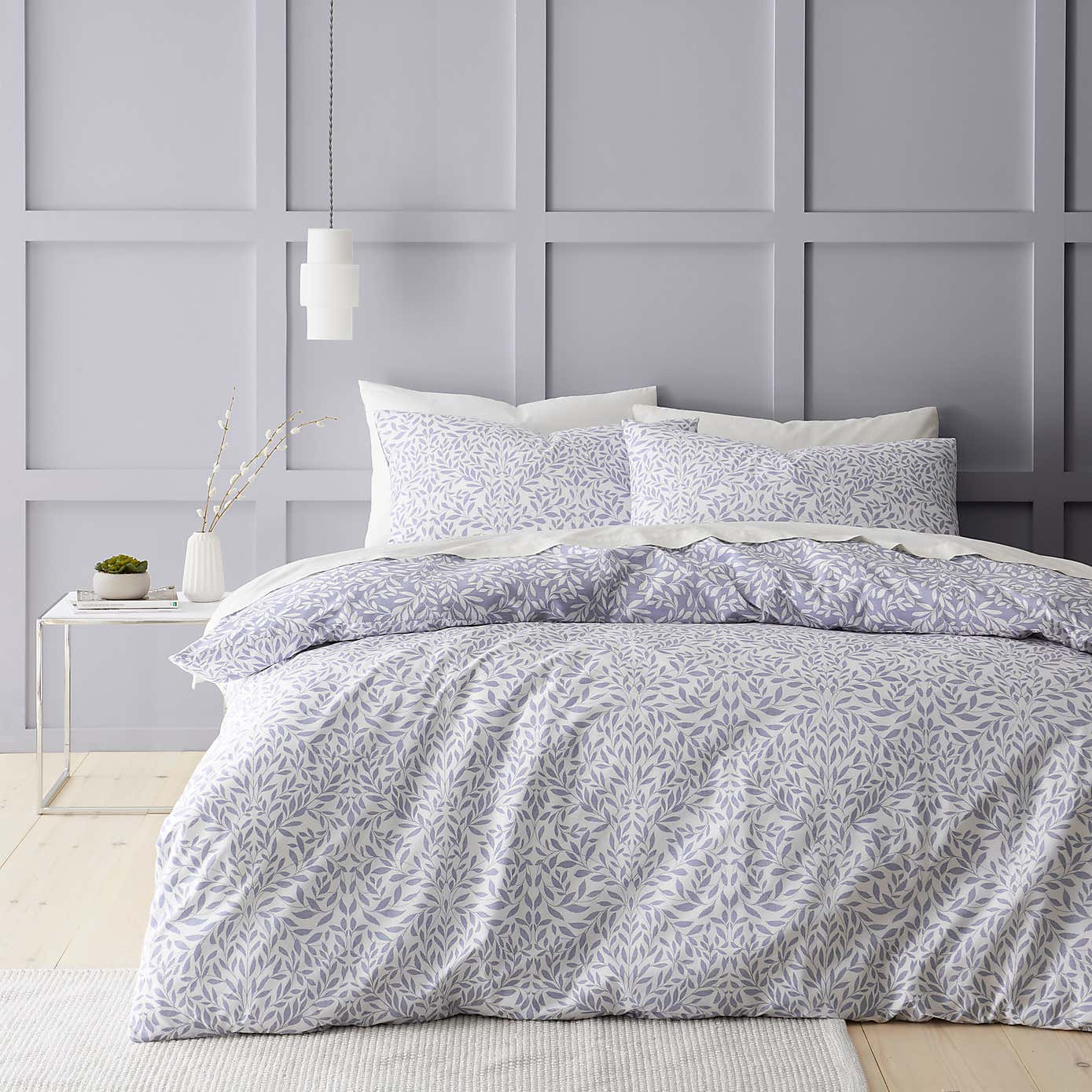 Edna White Duvet Cover & Pillowcase Set