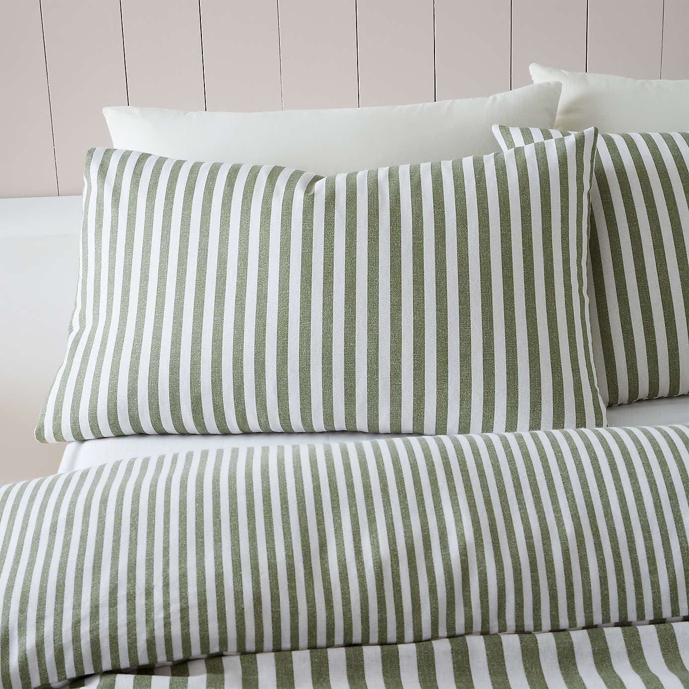 Catherine Lansfield Reversible Stripe 100% Brushed Cotton Duvet Cover & Pillowcase Set
