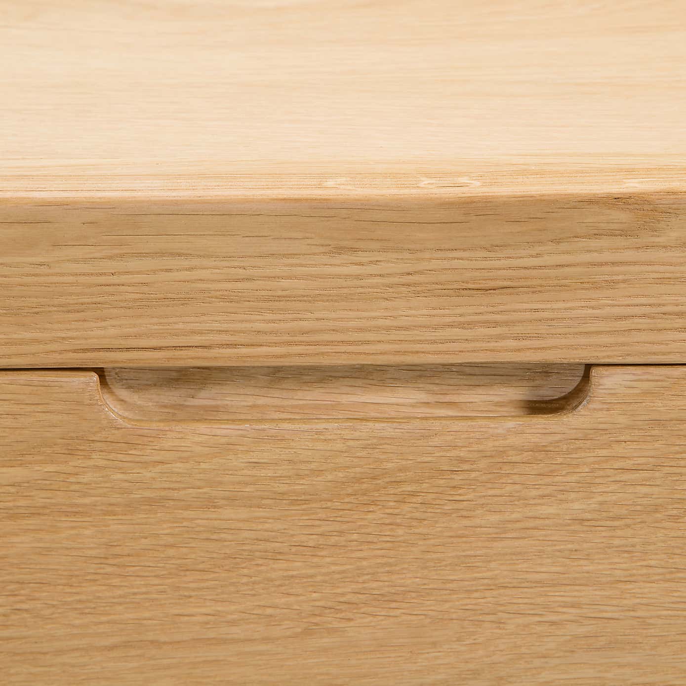 Curve Chest of Drawers