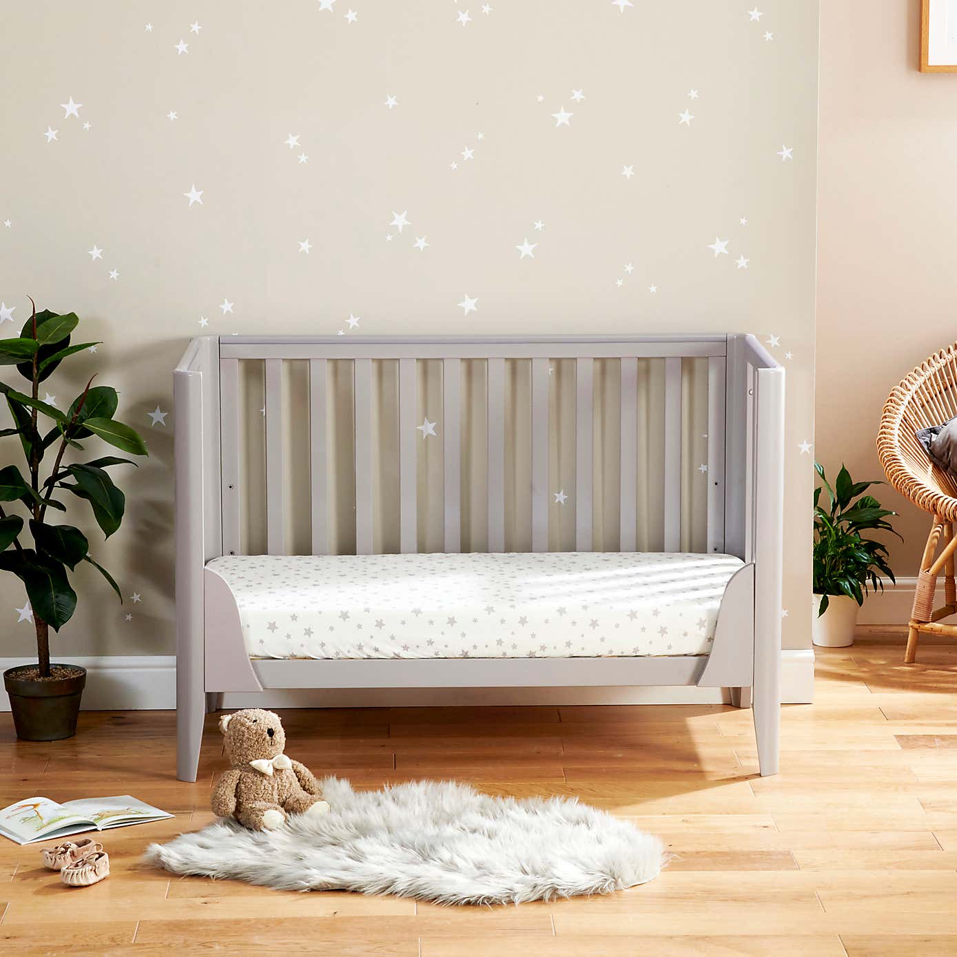 Babymore Iris Cot Bed