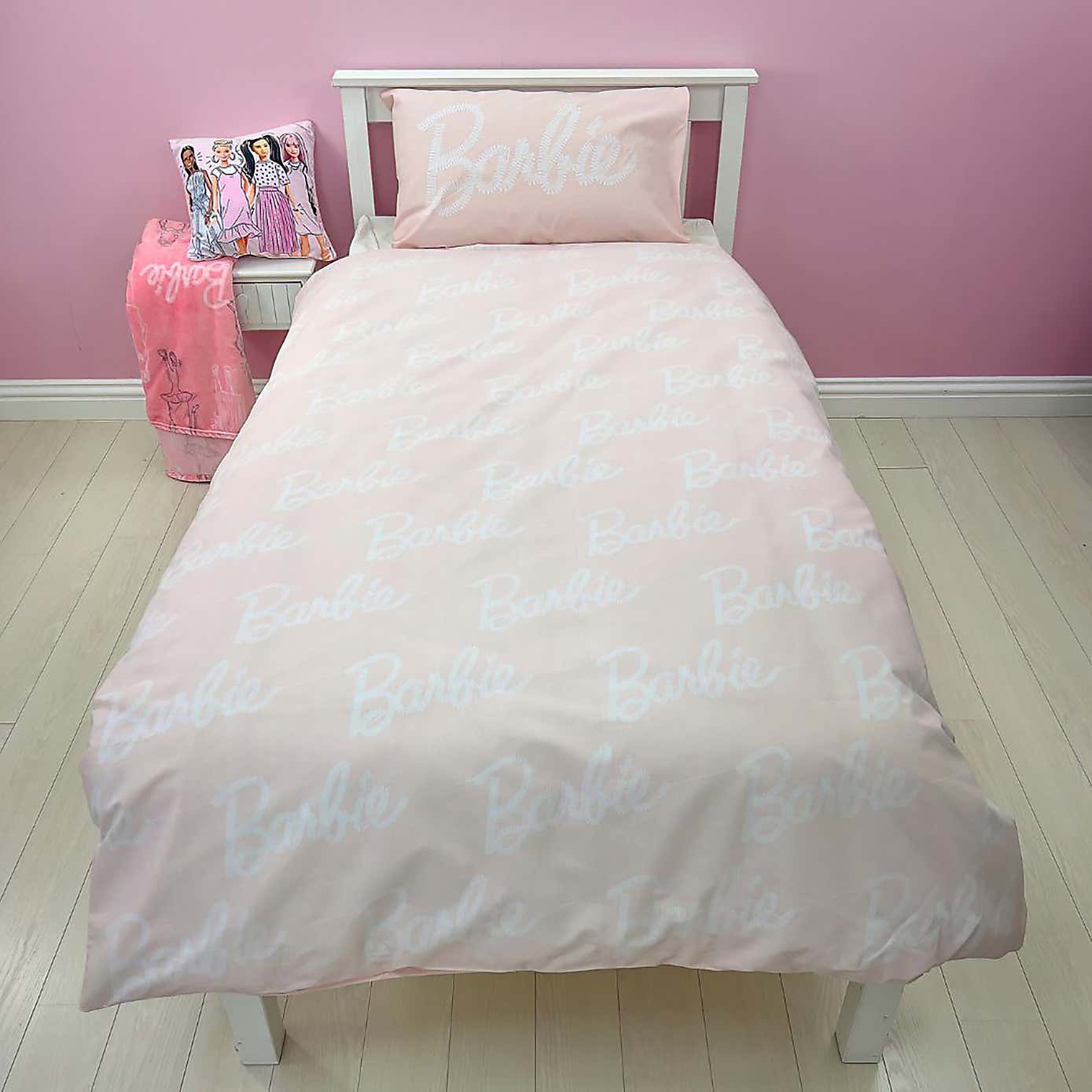 Barbie Figures Duvet Cover & Pillowcase Set, Single