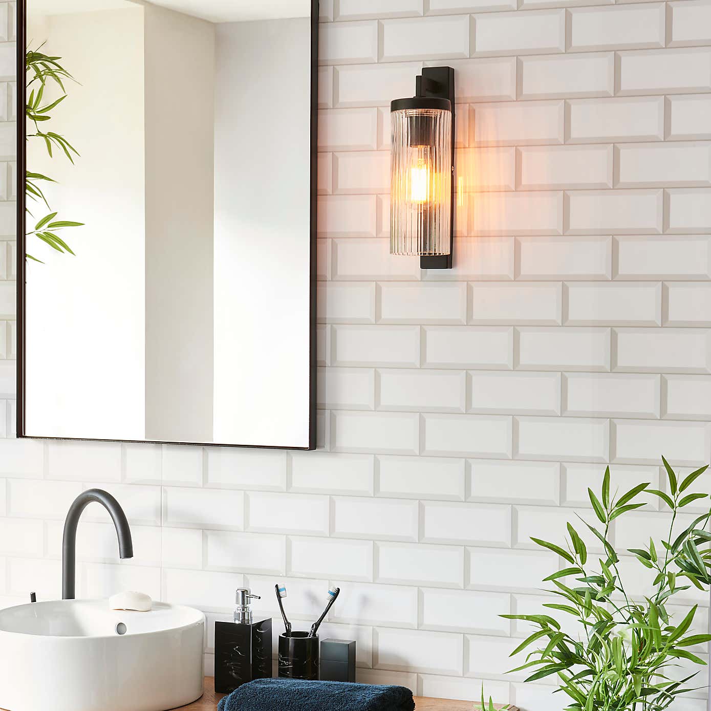 Noir Industrial Dimmable Indoor Outdoor Wall Light