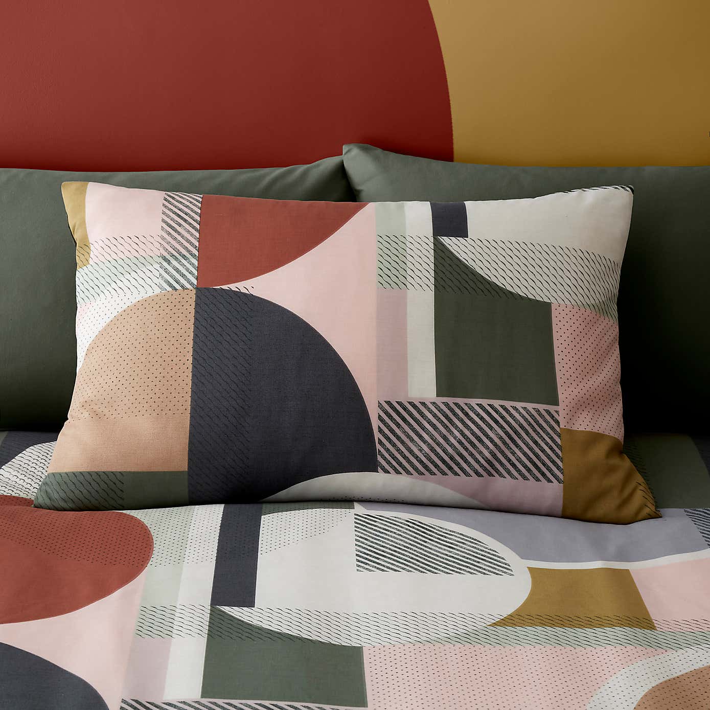 Lomas Green Reversible Duvet Cover and Pillowcase Set