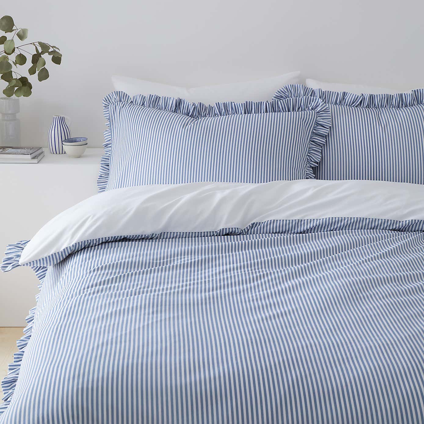 Hampton Frill Duvet Cover & Pillowcase Set
