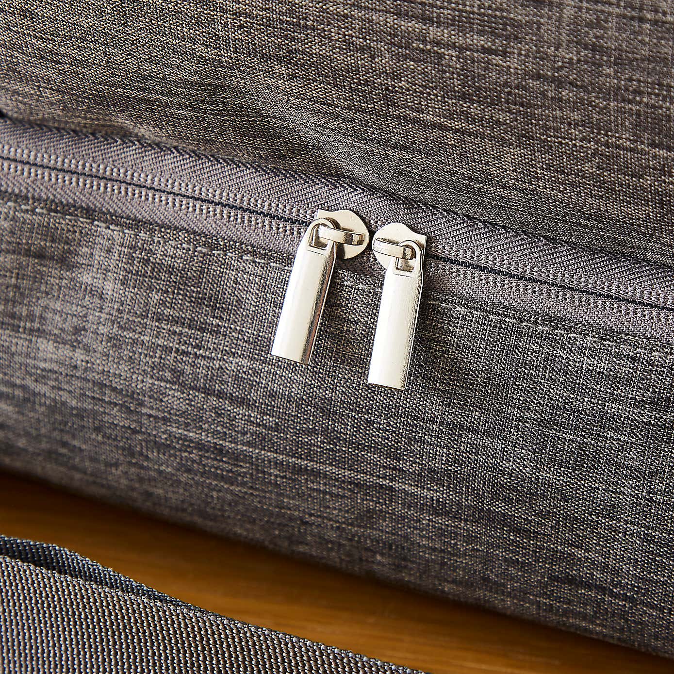 Over Handle Travel Holdall