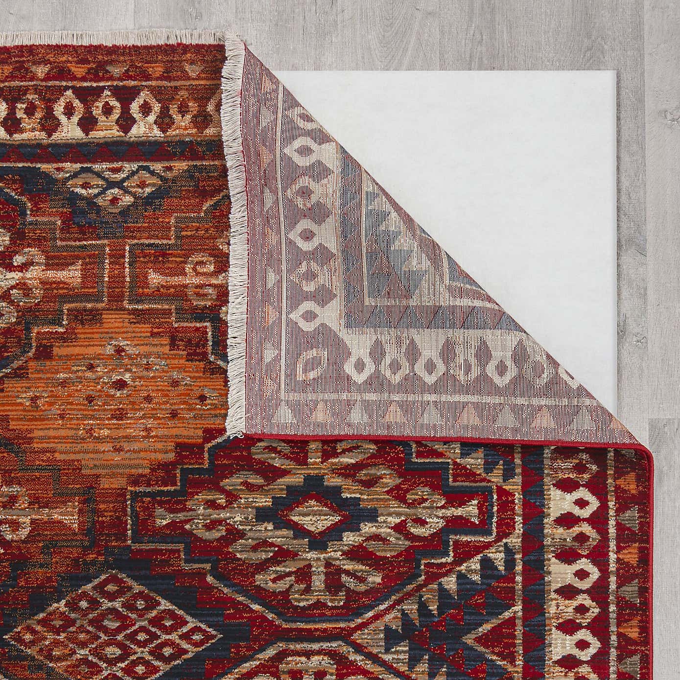 Esin Traditional Runner