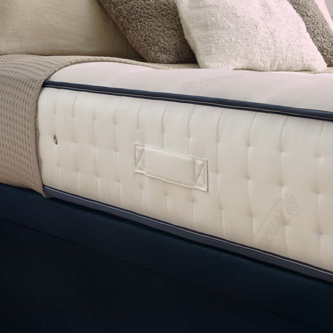 Silentnight Wool Naturals 2400 Pocket Mattress