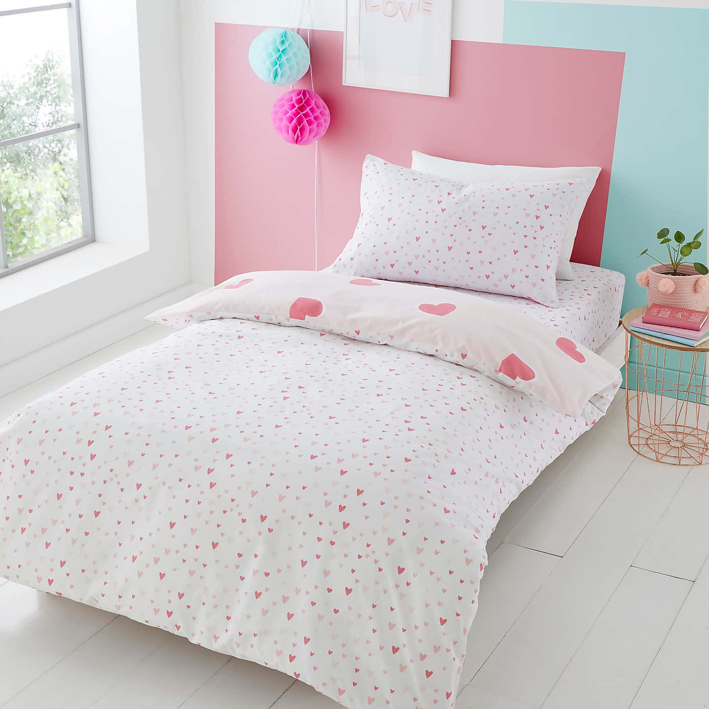 Love Hearts Duvet Cover and Pillowcase Set