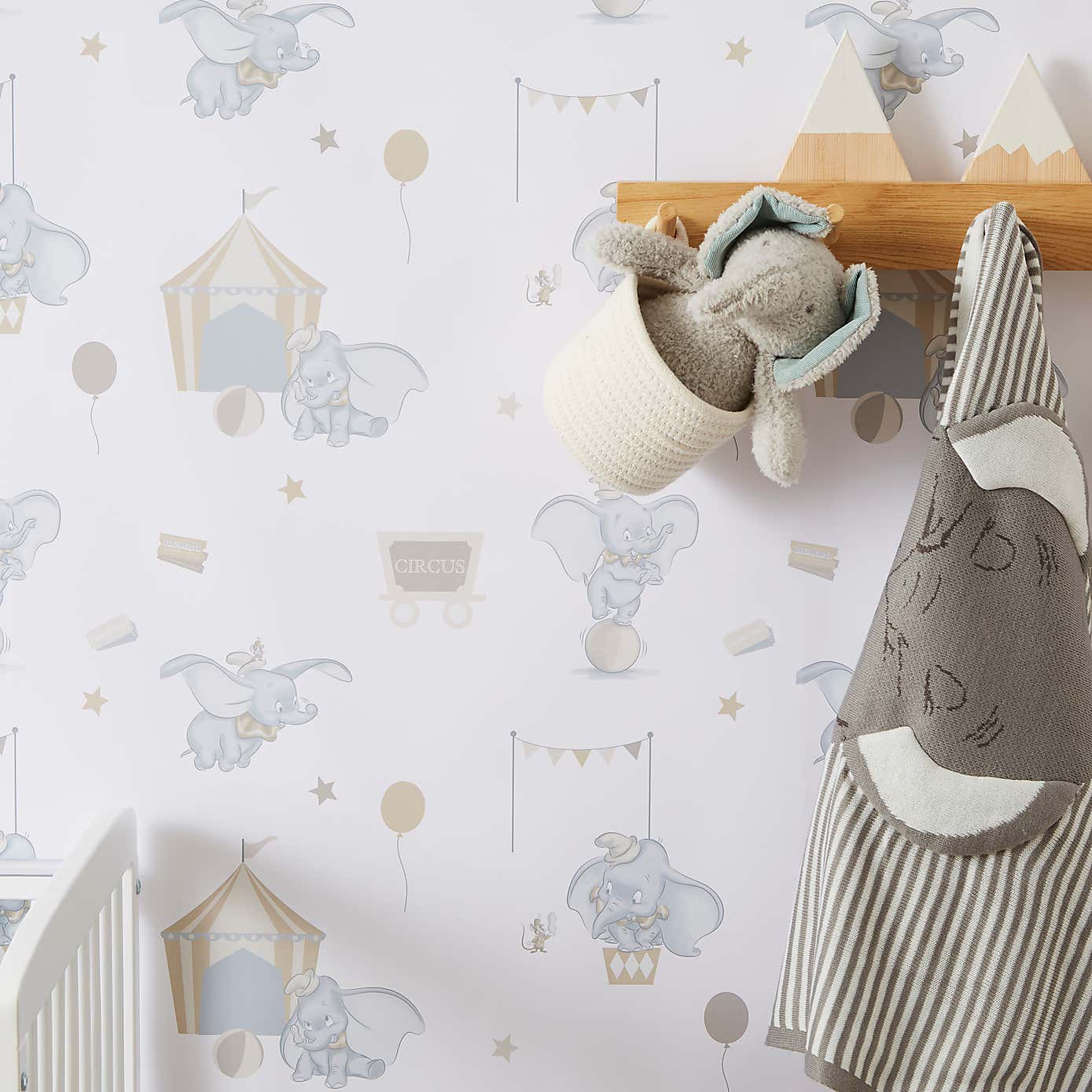 Disney Dumbo Vintage Wallpaper