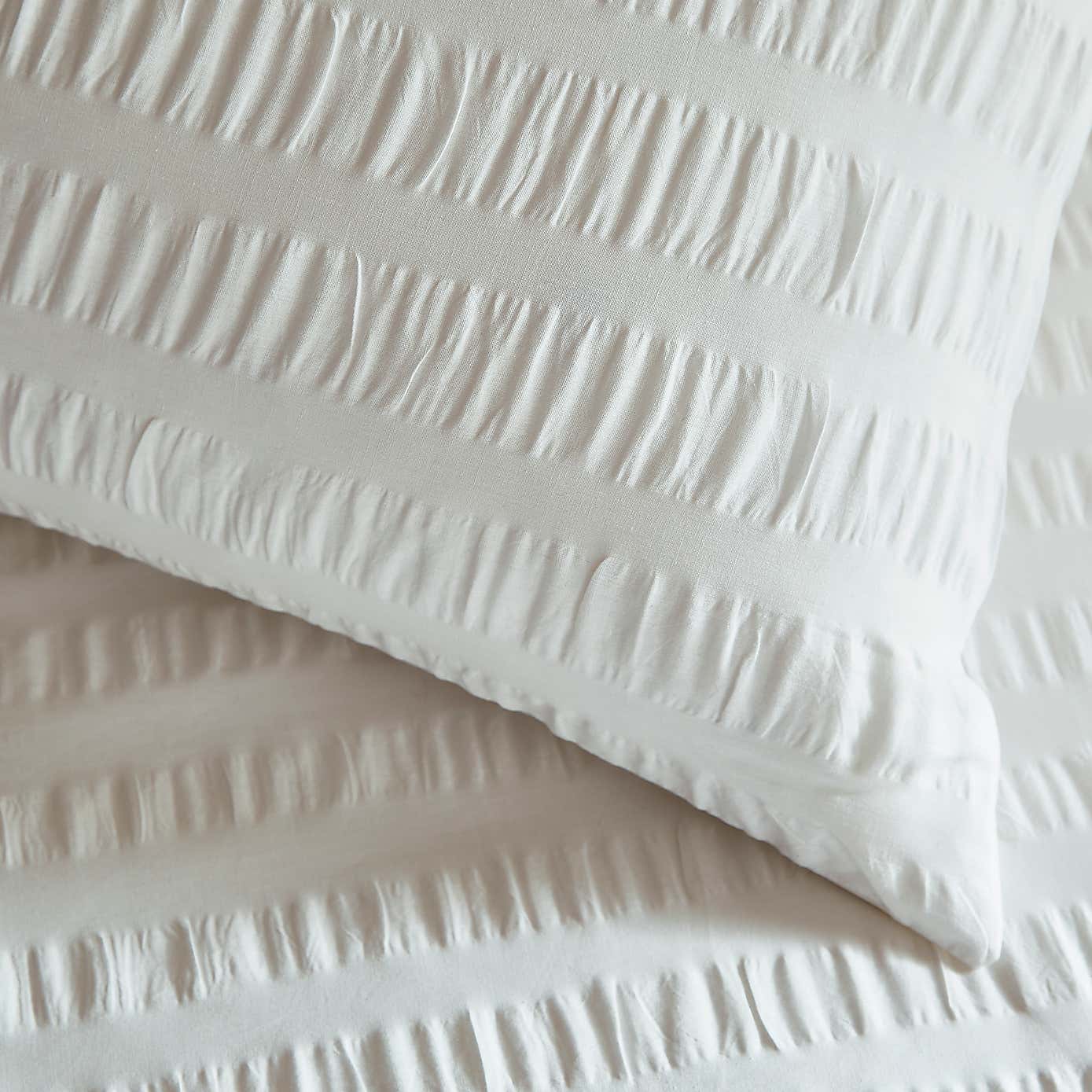 Aria Seersucker Powder Blue Duvet Cover and Pillowcase Set