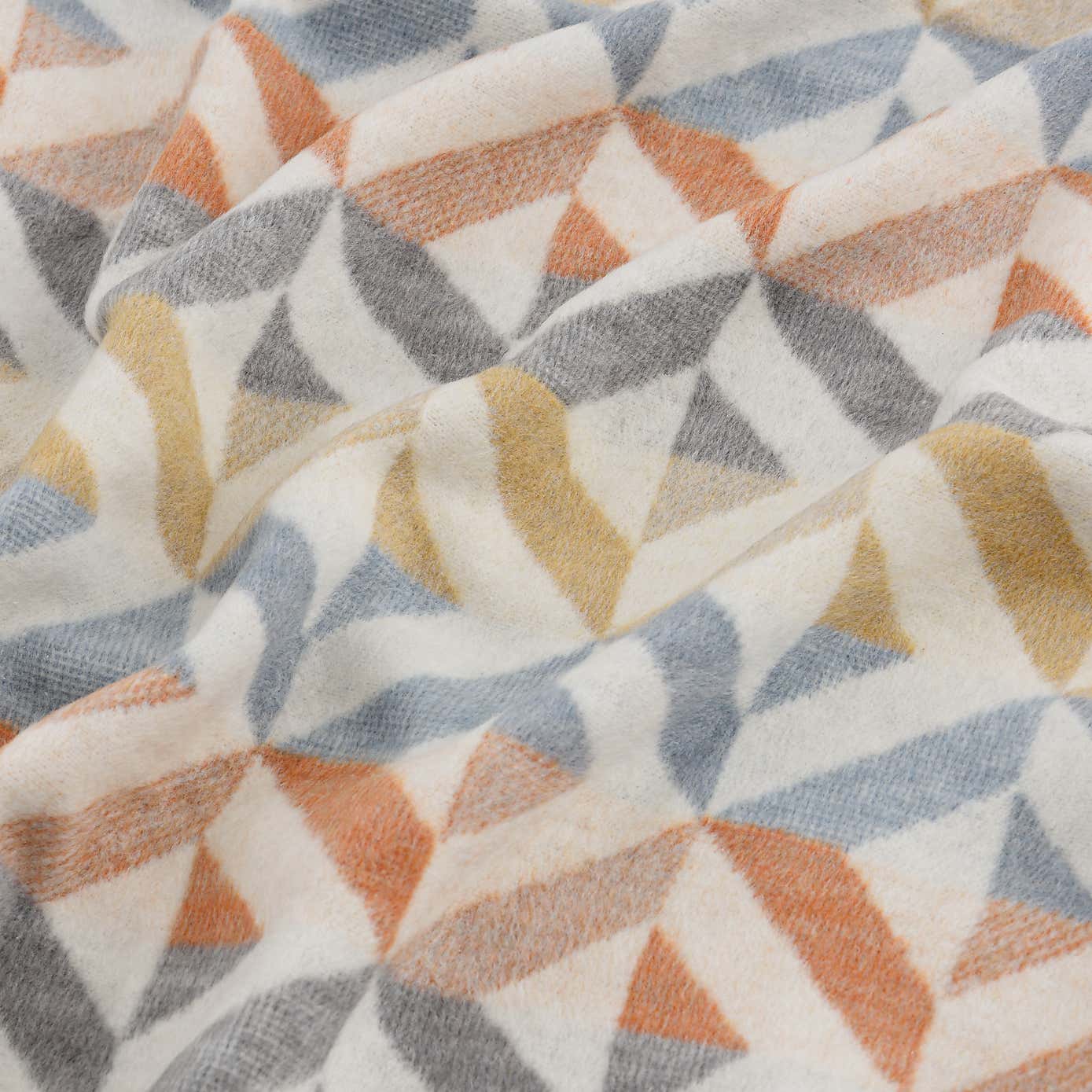 Supersoft Geo Diamonds Throw