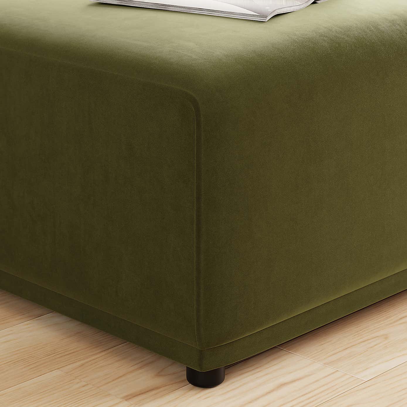 Modular Cruz Velvet Armless Seat