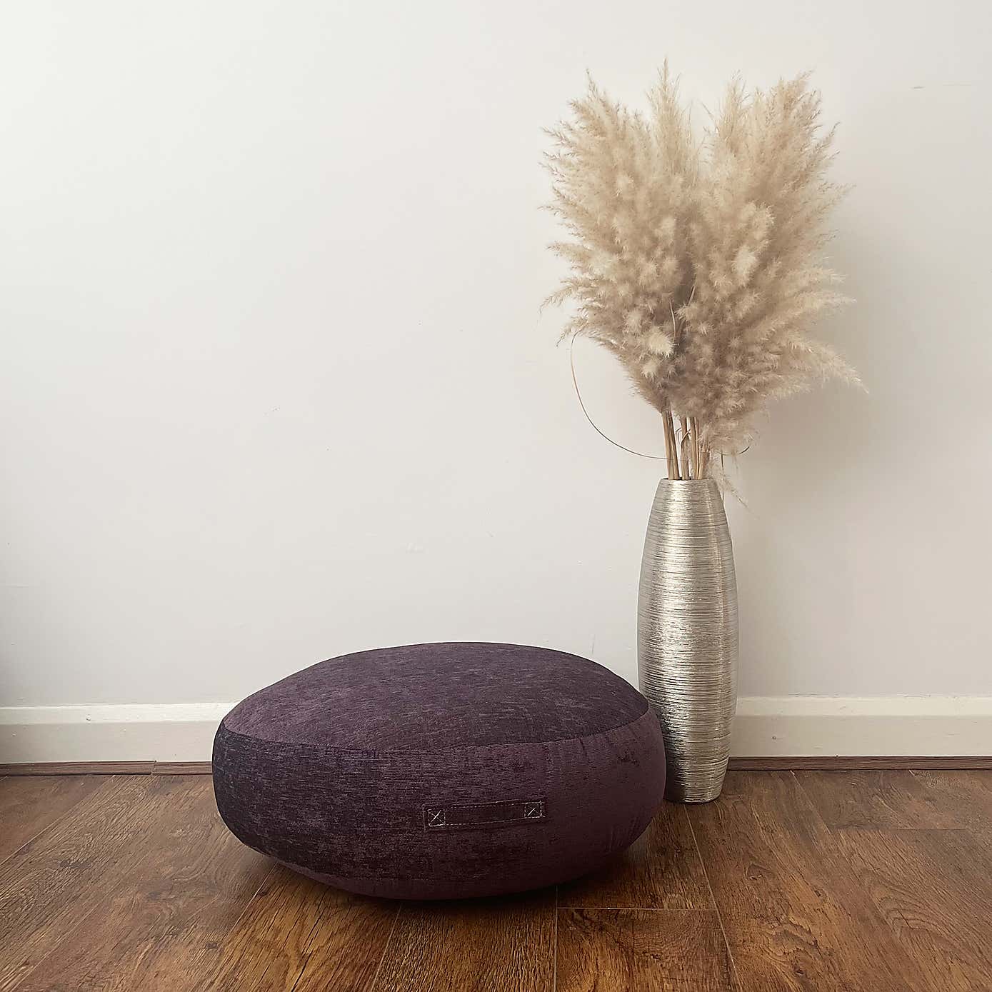 Daro Elite Round Floor Cushion