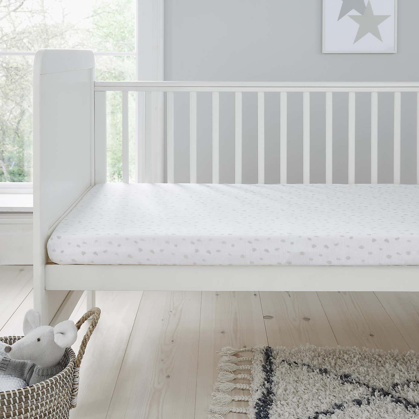 Set of 2 Spotted 100% Cotton Jersey Fitted Sheets