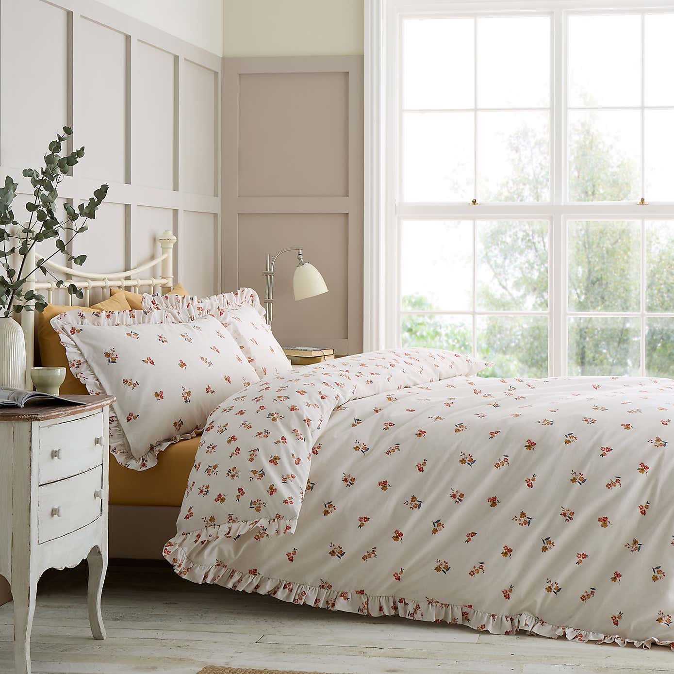 Catherine Lansfield Frill Ditsy Floral Duvet Cover and Pillowcase Set